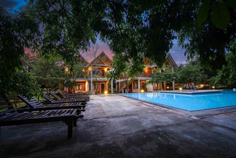 Elephas Resort Sigiriya Luaran gambar