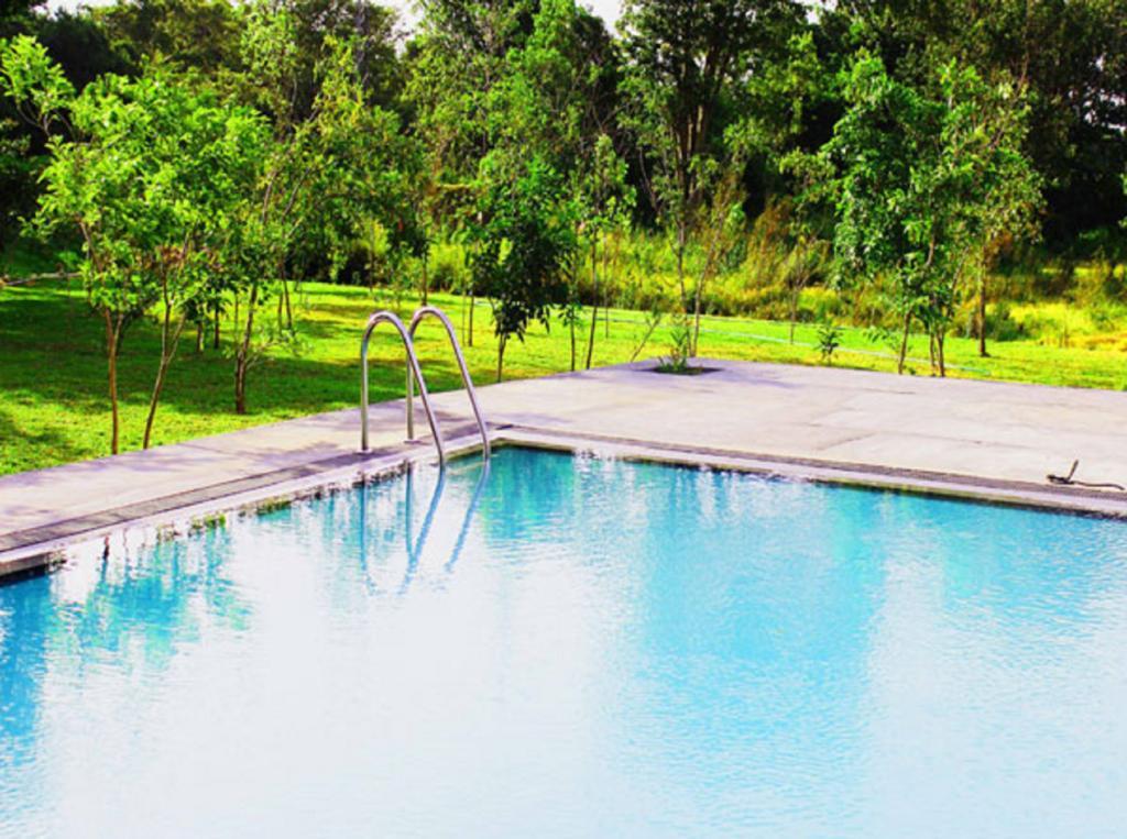 Elephas Resort Sigiriya Luaran gambar